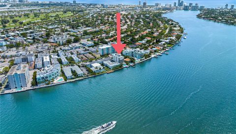 1930 Bay Dr Second Level Un