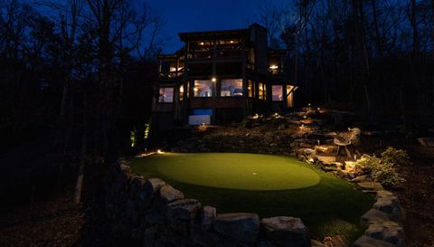 272 Heights Overlook