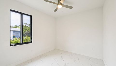 1614 Abalom St Port Charlotte