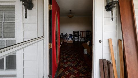 162 Brookfield-Lenox Rd