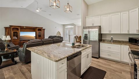 399 W MASSACHUSETTS ST