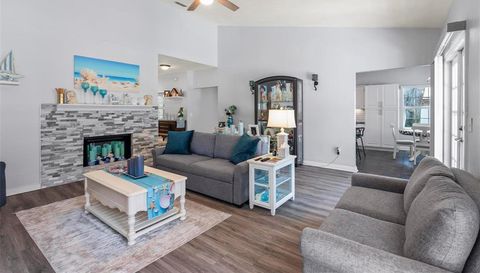 27 WINDING CREEK WAY