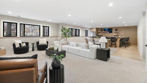 10149 Upper 196th Way W