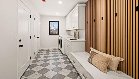 4929 Wild Rose Trail