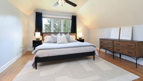 736 S Ashland Avenue