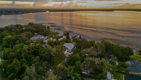 12428 Summerport