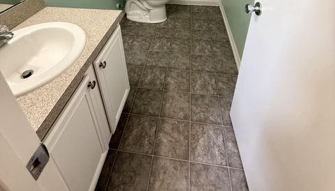 5922 Bartram Village Dr