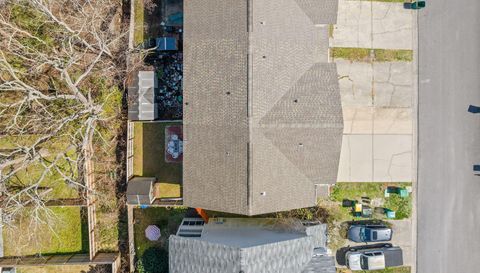 1815 Pointed Leaf Ln