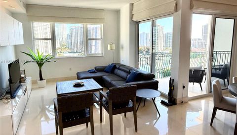 19900 W Country Club Dr