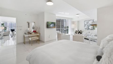 465 Brickell Ave