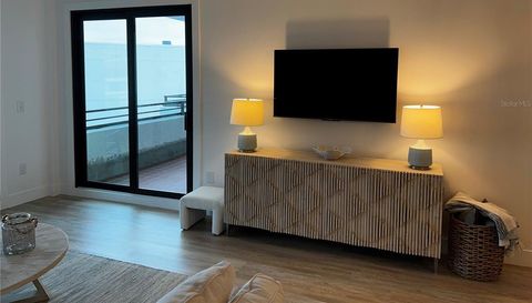 1465 GULF OF MEXICO DRIVE