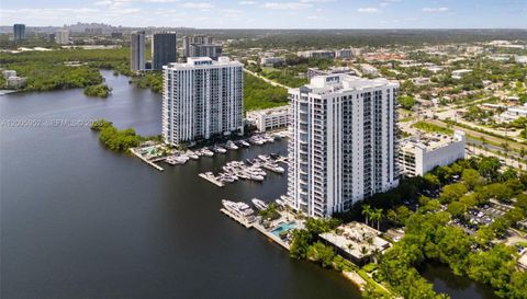 17301 Biscayne Blvd