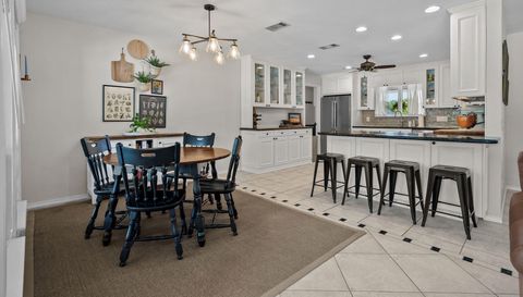 1910 Circleview Dr