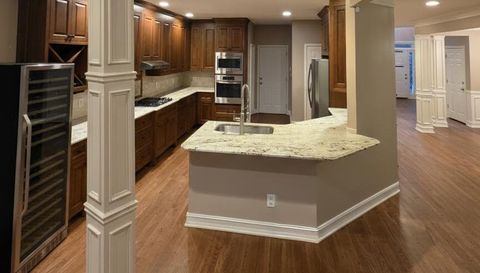 2030 Lenox Cove Cir NE