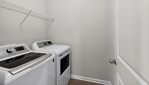 1836 Holman Forest Dr NE