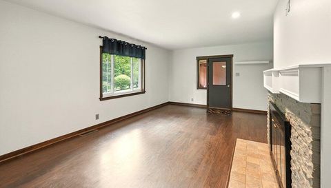 2200 Yellow Creek Rd