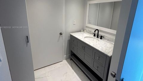 3411 Indian Creek Dr