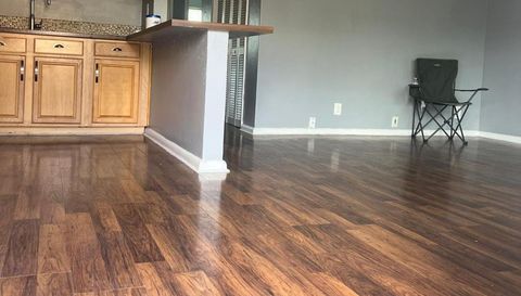 4050 NE 12th Terrace #13