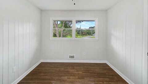21 Nebo Dr
