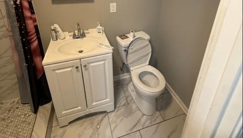 3580 Massachusetts St