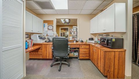 887 Old Country Rd