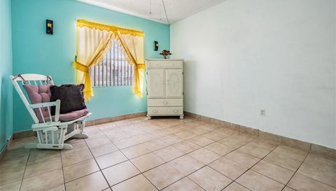 7210 N MANHATTAN AVENUE