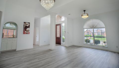 1806 Frosted Hill Dr