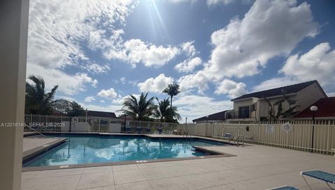 1004 San Remo Cir