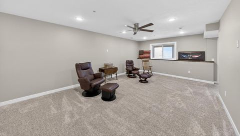 698 Shardlow Place NE