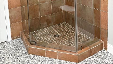 960 Bayberry Point Dr