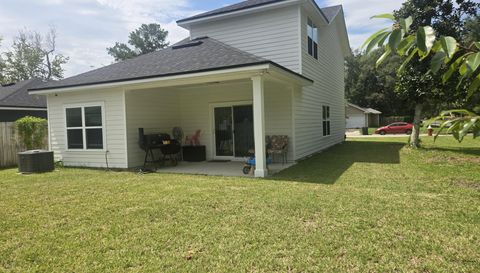 1405 Center St