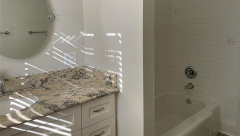 1806 W MORRISON AVENUE