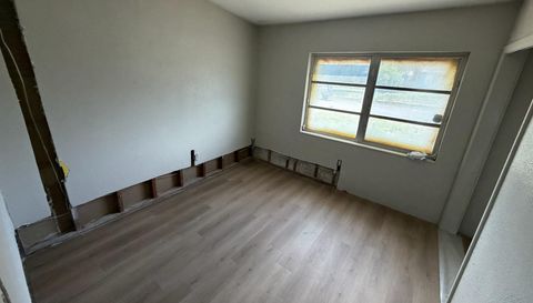 2612 9th Ave W