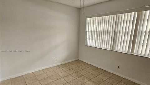 3070 Nw 48th Ter