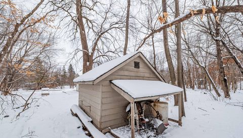 8125 Spring Valley Road