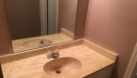 5918 Sutcliff Square