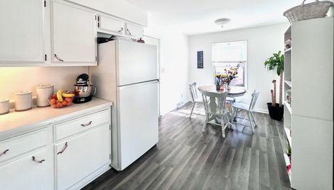 2613 HAWTHORNE Drive