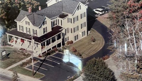 102 Gleneida Ave