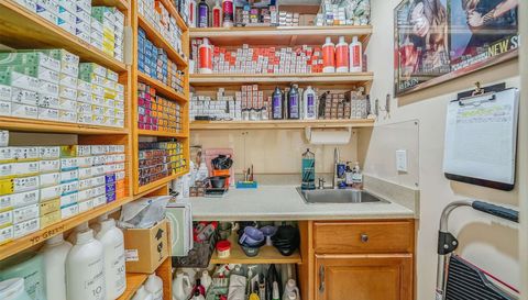 887 Old Country Rd