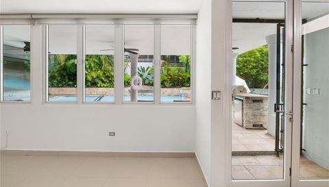 66 Parque Del Oriente
