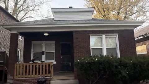 3580 Massachusetts St