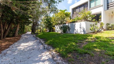 523 BAYPORT WAY
