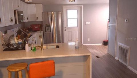 10822 TUCKAWAY DRIVE