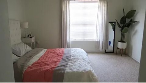 Unit 308 4415 SW 34th St