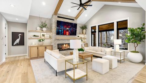 10149 Upper 196th Way W