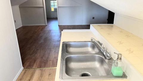 215 N Buena Vista Dr