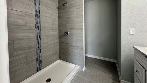 4 MALAUKA LANE DRIVE