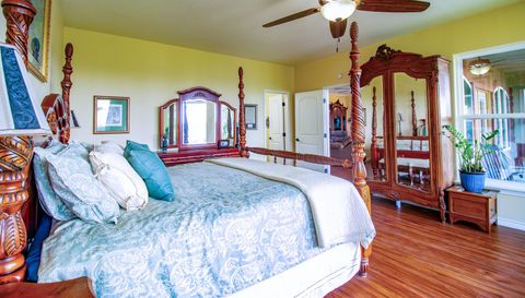 1063 Sanctuary Ln