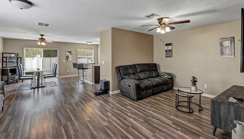 688 CRESTING OAK CIRCLE
