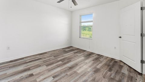 10019 Geese Trail Cir